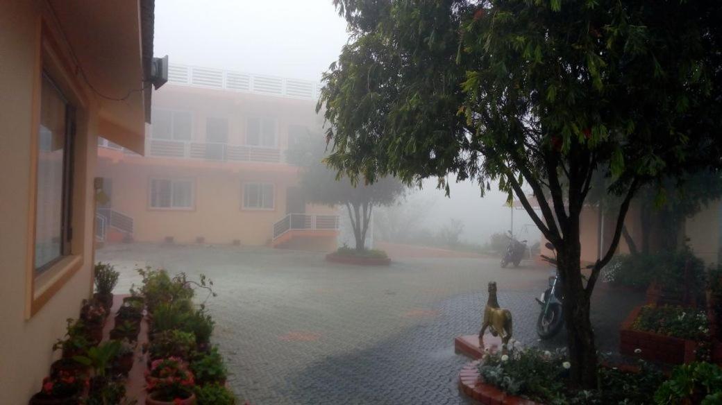 Magic Mist Resort Ooty Kültér fotó